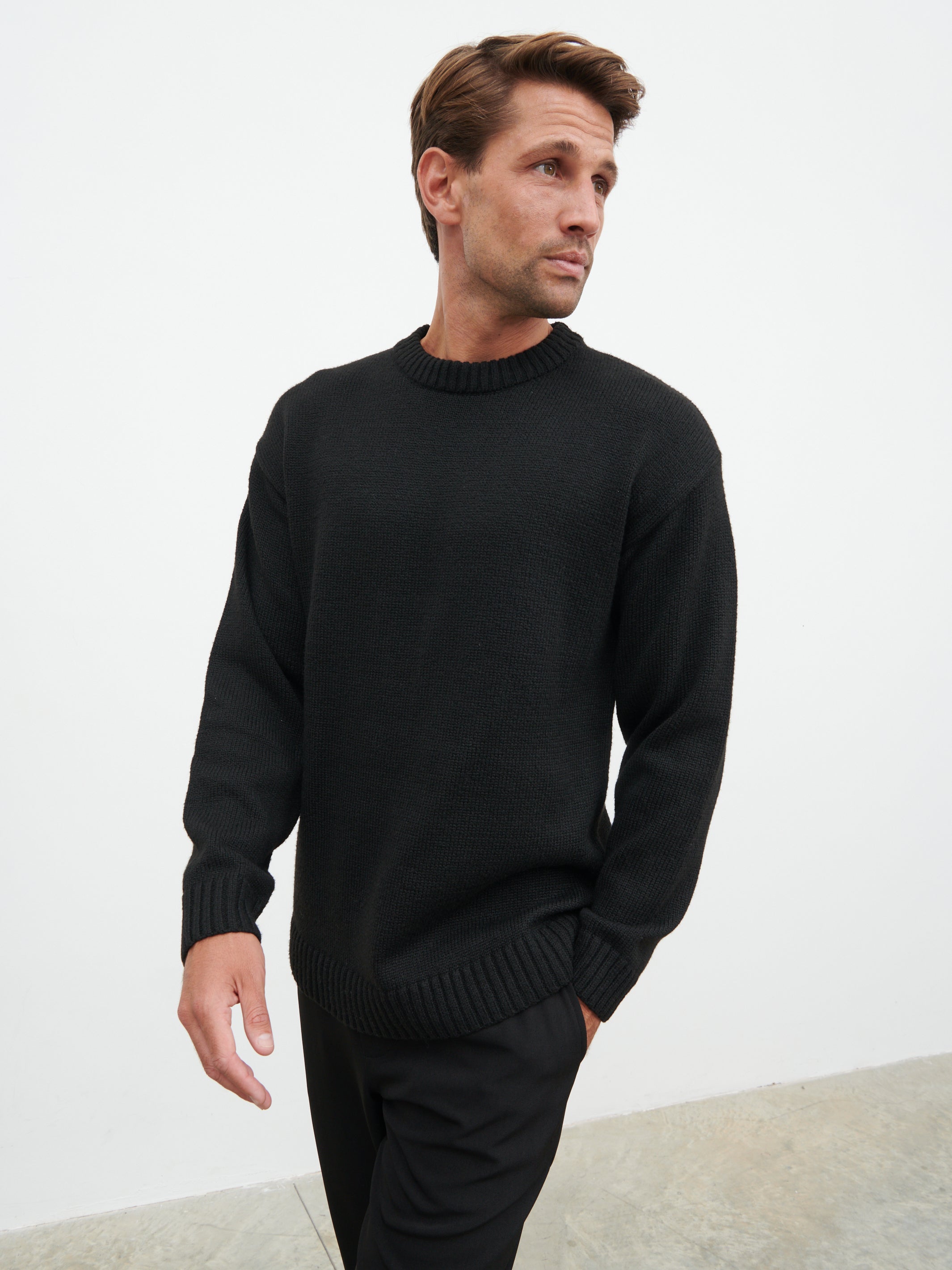 Banks Crew Neck Knit Jumper - Black
