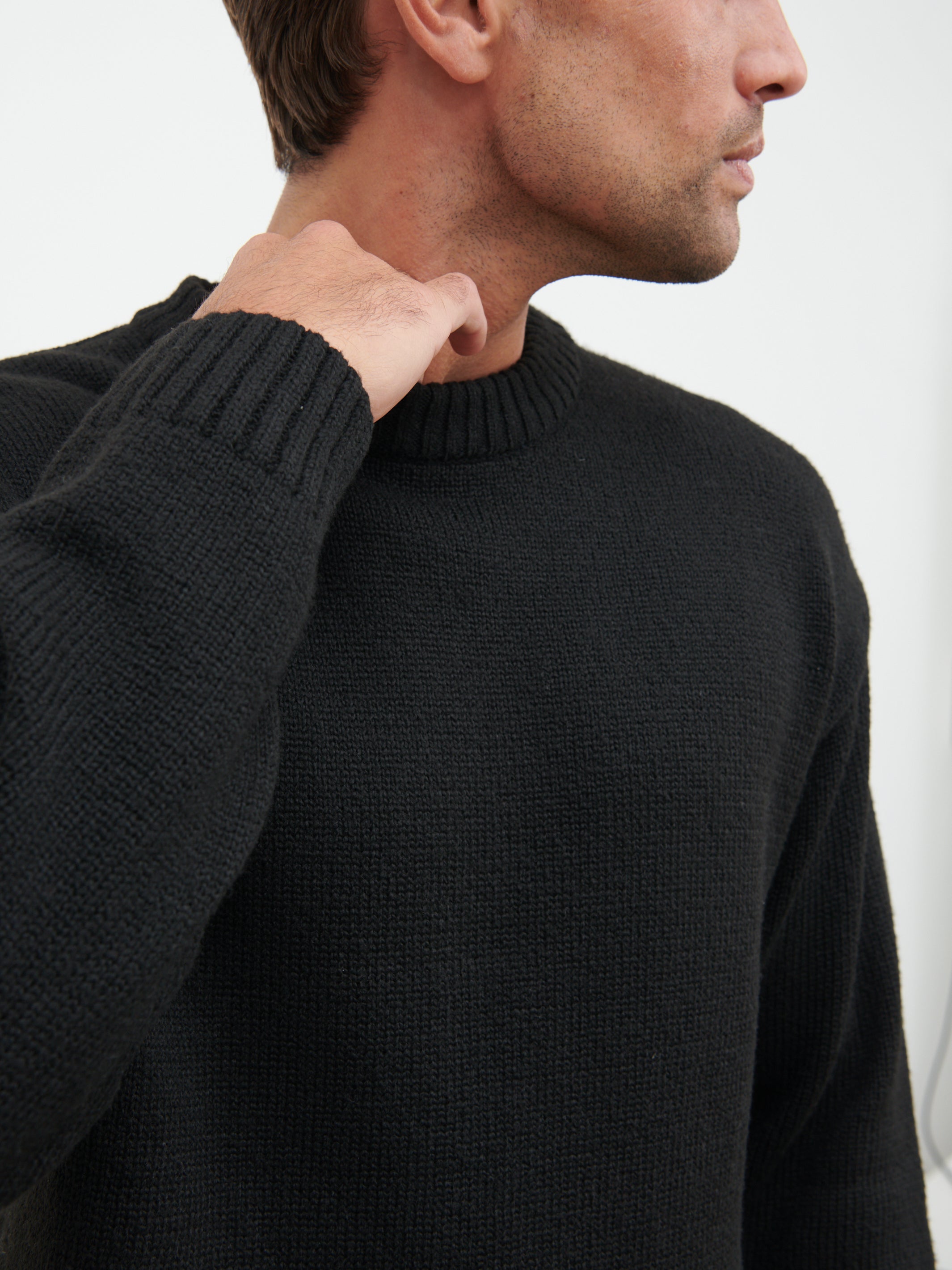 Banks Crew Neck Knit Jumper - Black