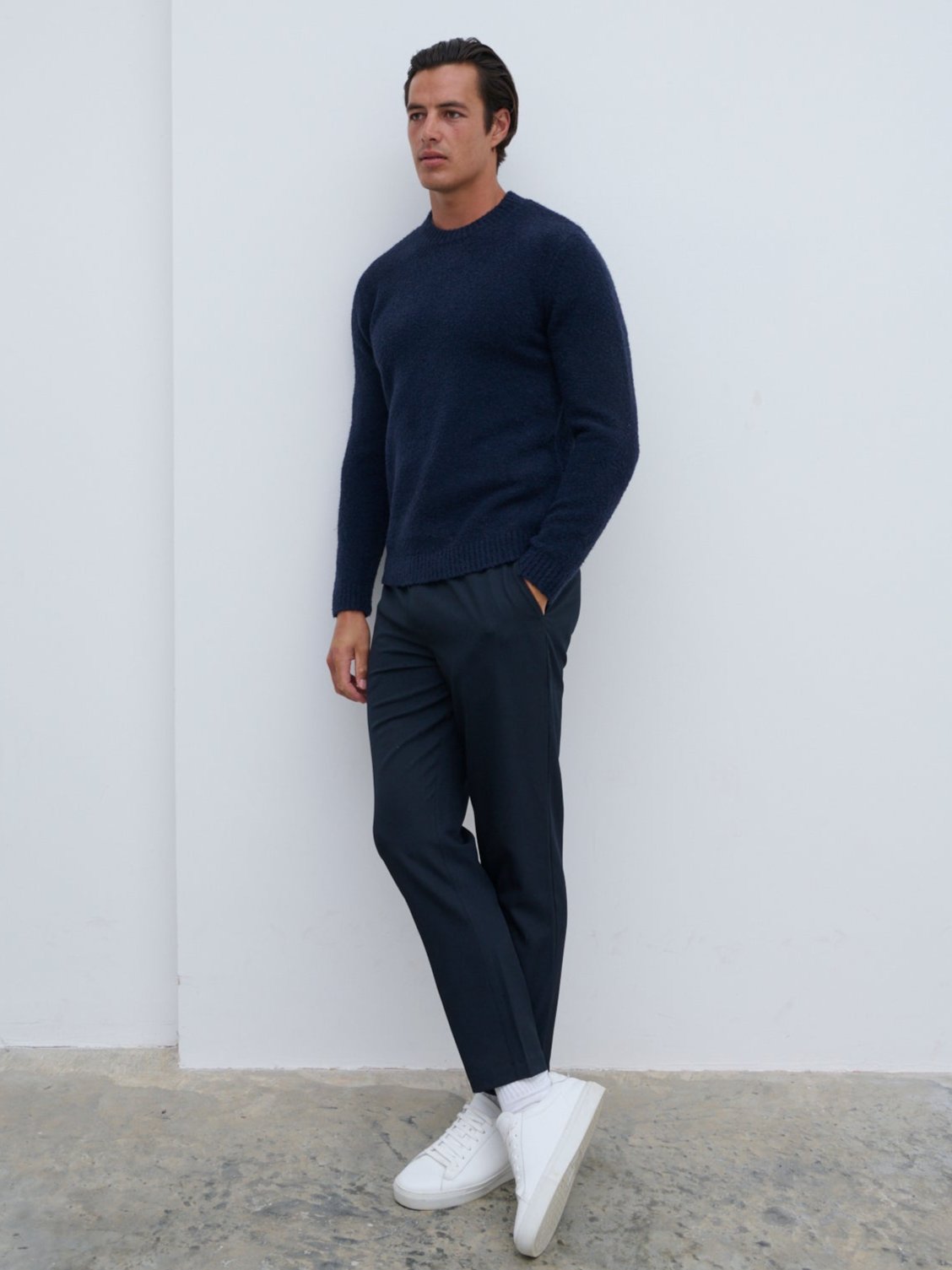 Cameron Crew Neck Jumper - Navy