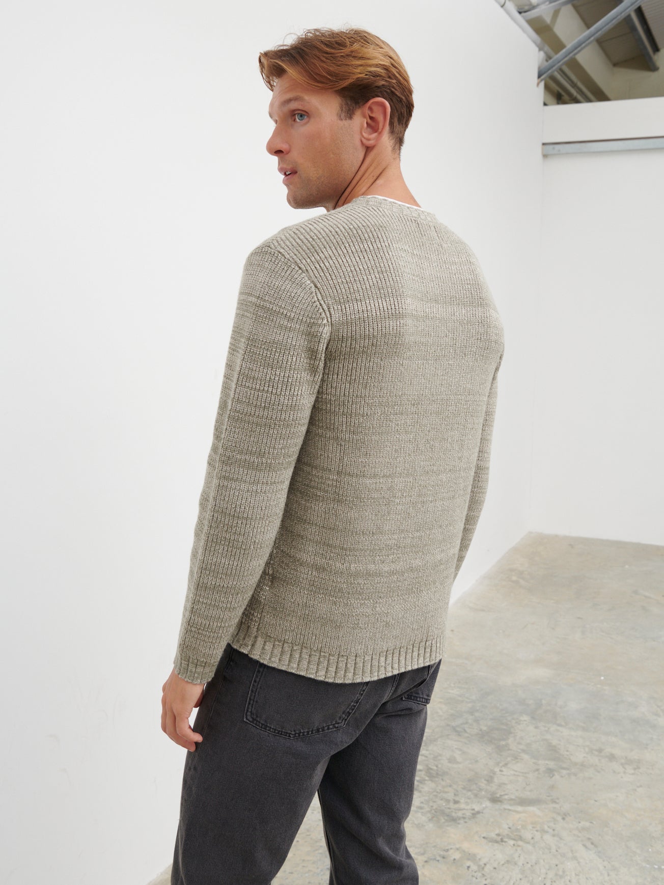 Dylan Crew Neck Knit Jumper - Olive