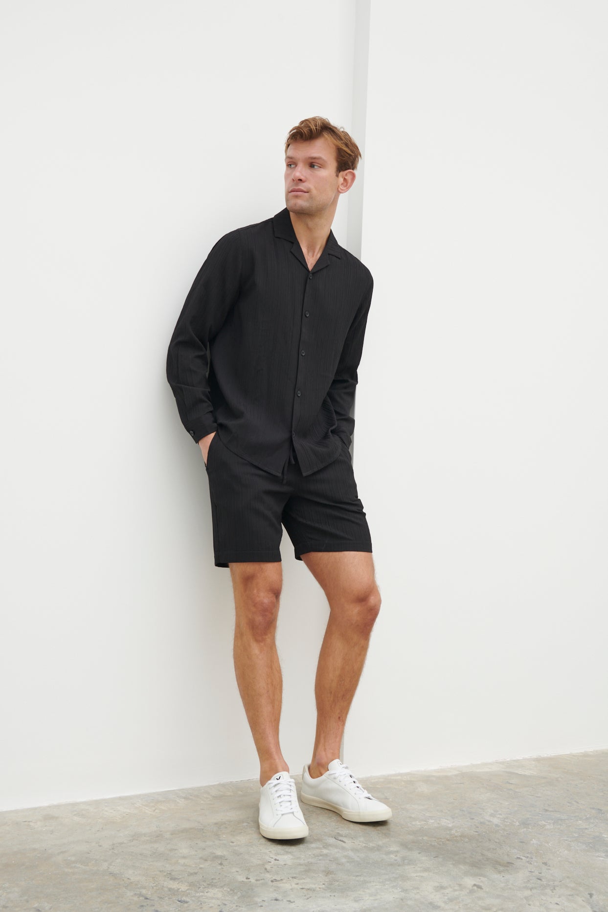 Noah Textured Short - Black