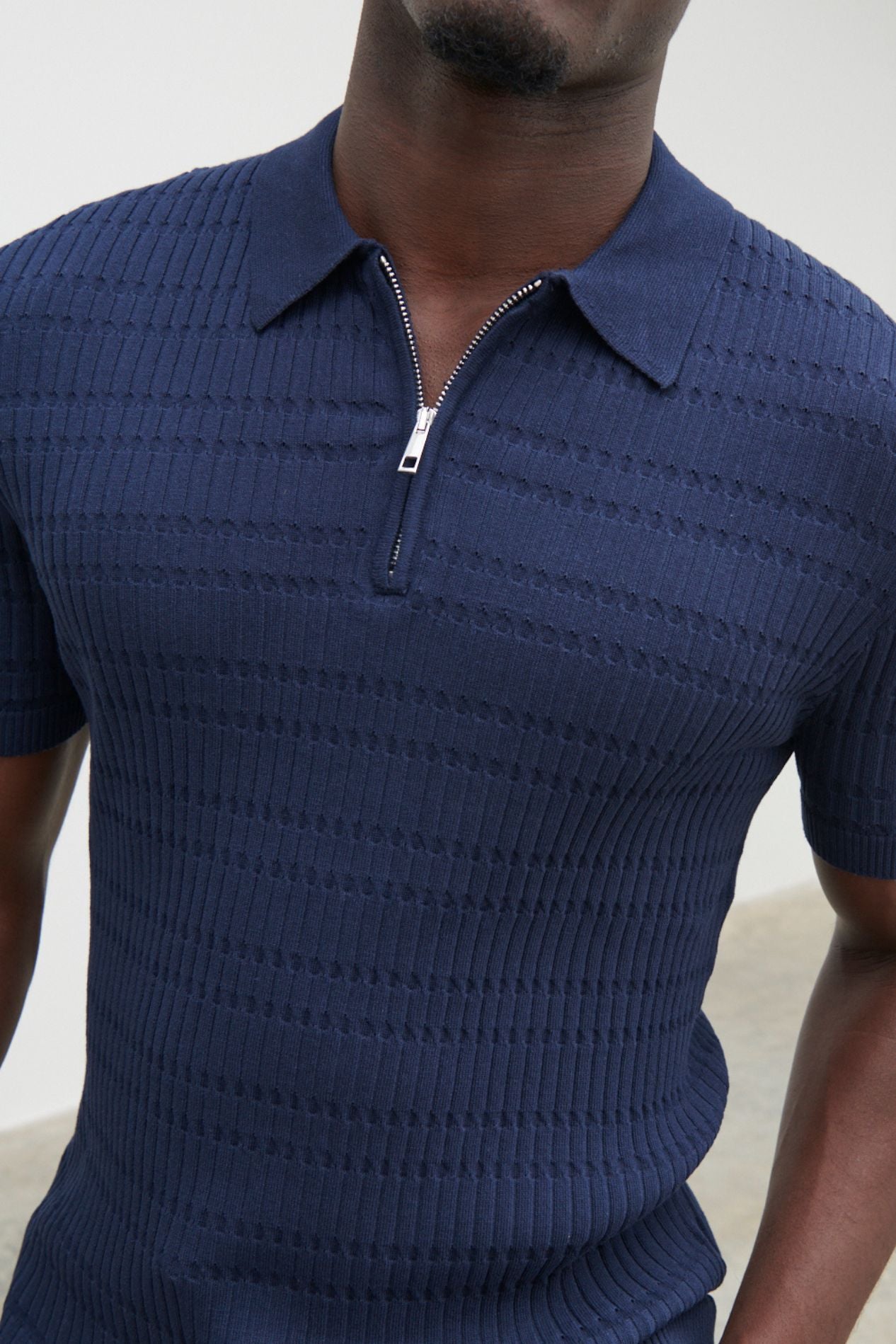 Oliver Zipped Knit Polo - Navy