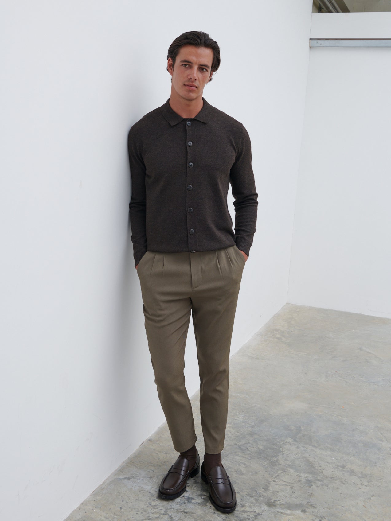 Ronnie Lightweight Knit Shirt - Dark Brown