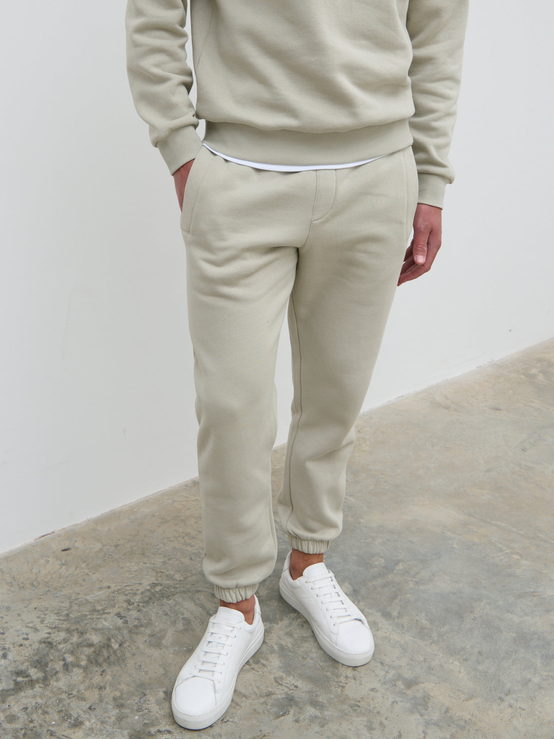 Sonny Relaxed Drawstring Joggers Dark