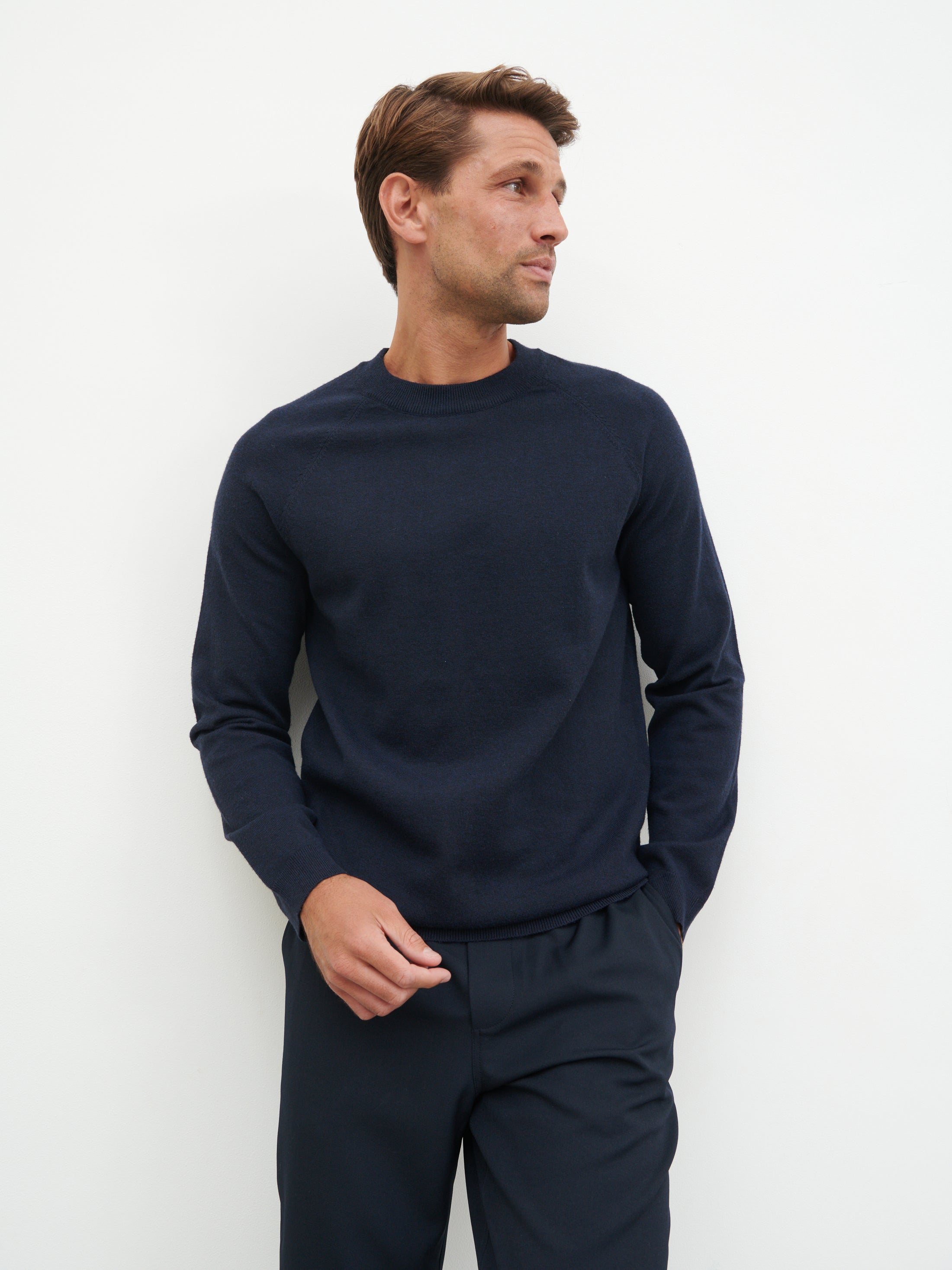 Wyatt Crew Neck Knit Jumper - Navy